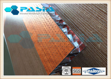 China Wood Like Honeycomb Composite Panels For Interior Decorative Alkali Resistance supplier